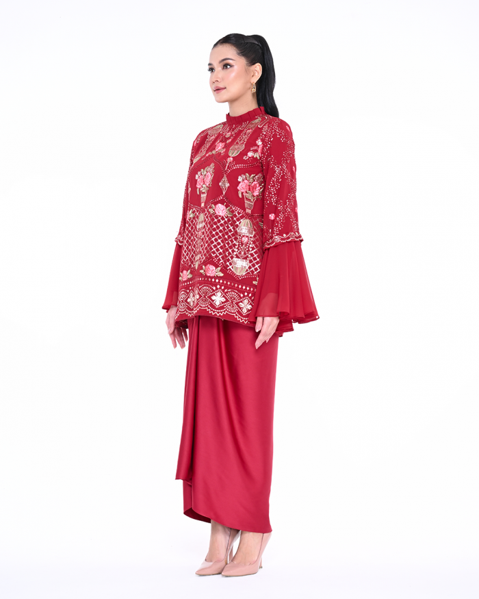 NATHRA IN MAROON