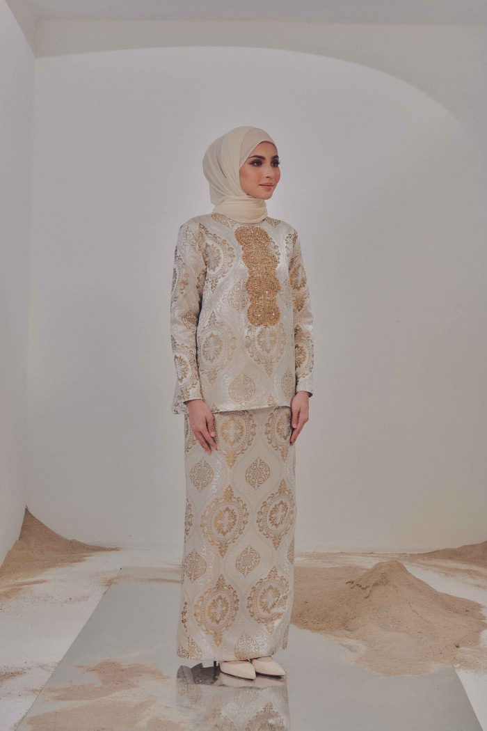 MARIYANA IN VANILLA GOLD