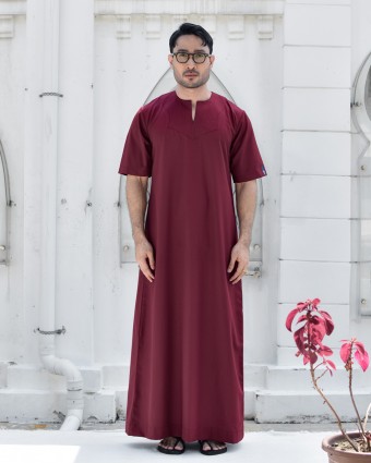 JUBAH QALEEFA IN MAROON