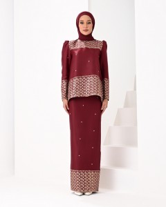 DEFECT YASHIKA IN MAROON