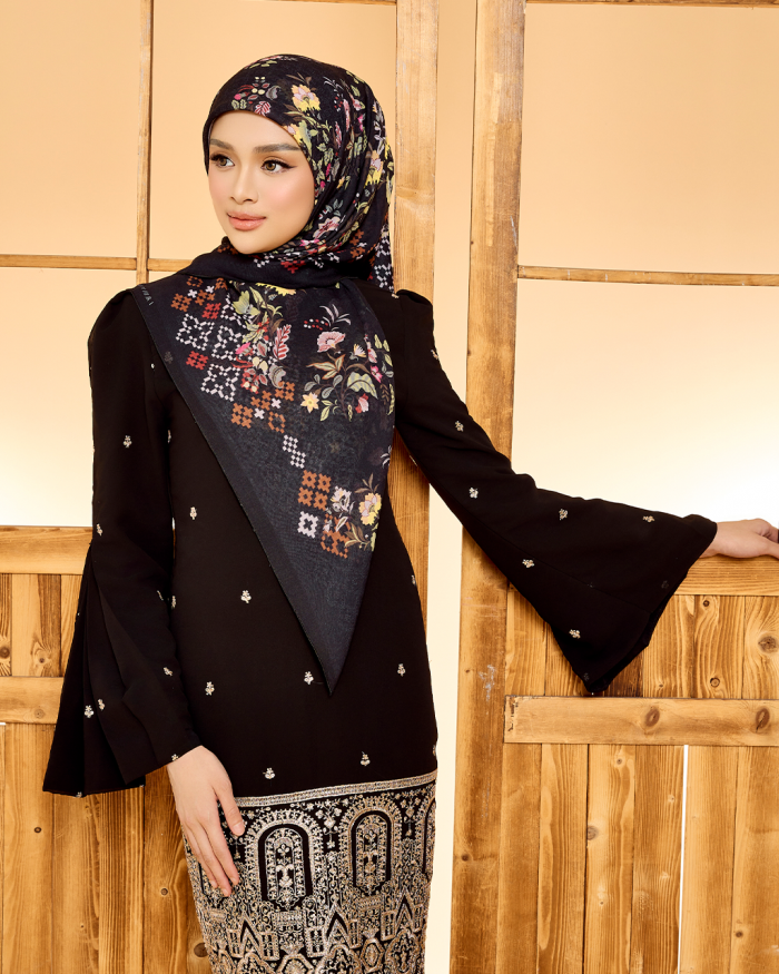 TENUN RAYA MARSHA IN BLUE BLACK