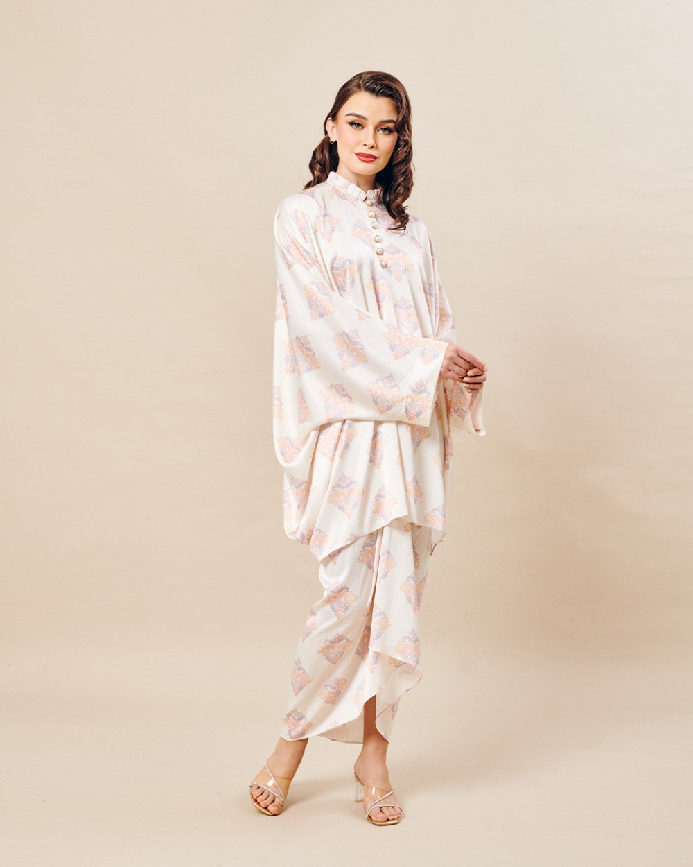 MAWRA CAFTAN IN WHITE