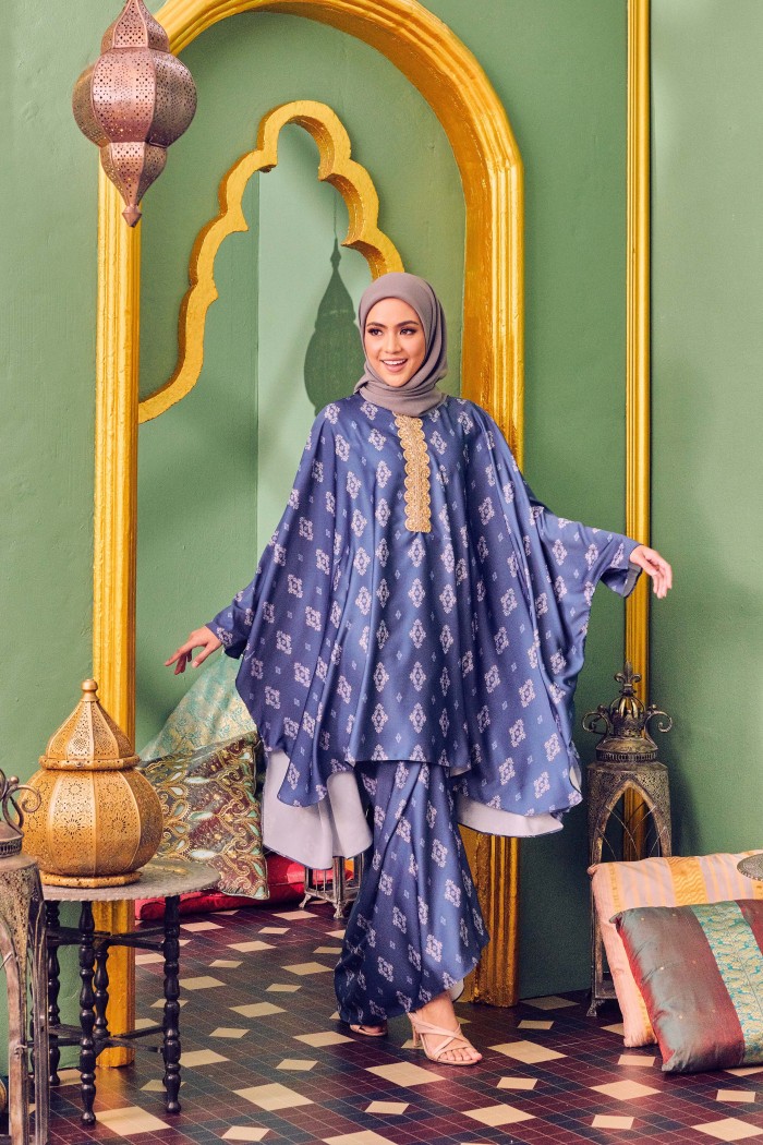 MEENAKSHI CAFTAN IN TEAL BLUE