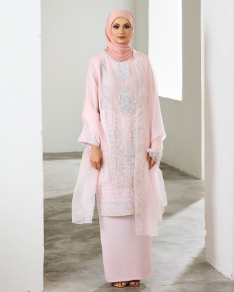 DEFECT NISHA IN SOFT PINK
