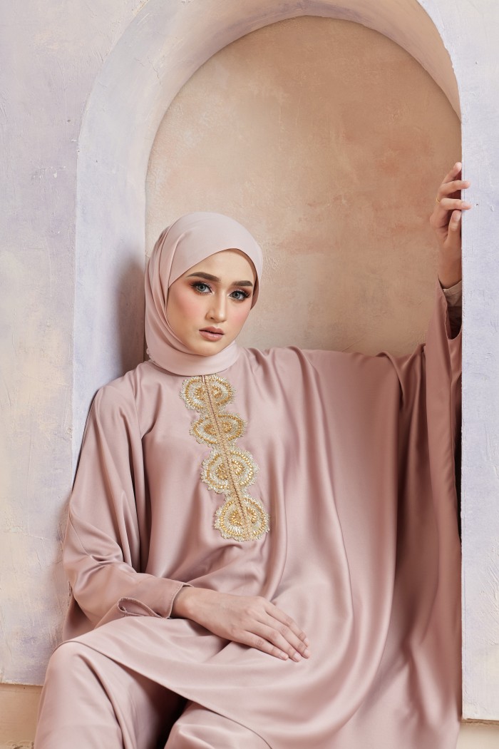 NUREEN IN ROSEGOLD