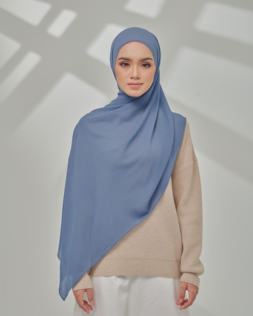 BAESiC IN OCEAN BLUE