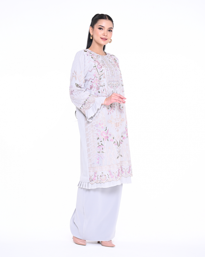 AMISHA IN LIGHT GREY