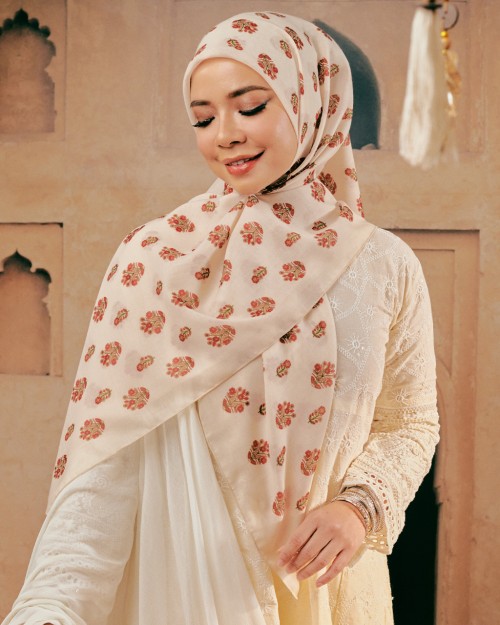 BOLLYWOOD IN PRETTY ZINTA