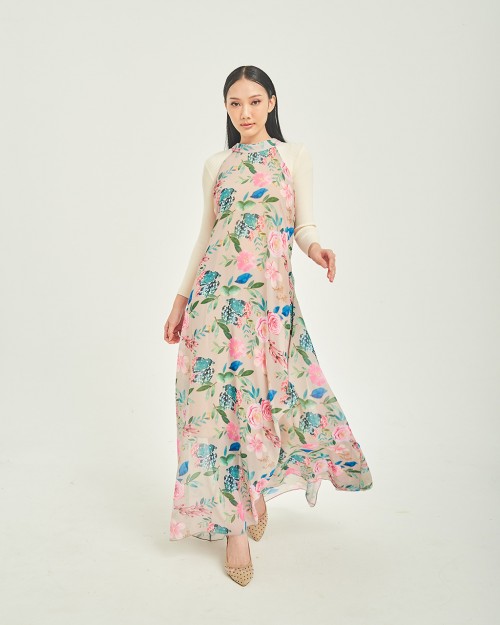 DAYNA IN PRINTED NUDE