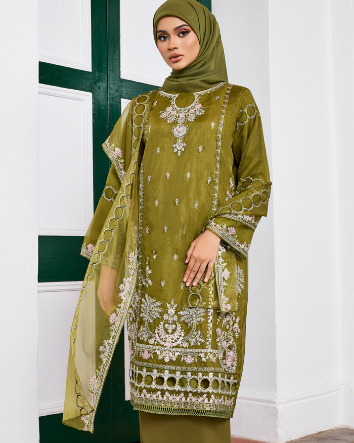 DEFECT PRISHA IN OLIVE GREEN