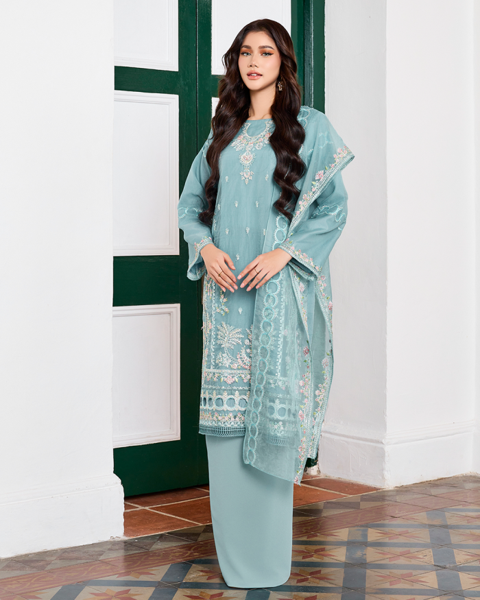 DEFECT PRISHA IN SOFT BLUE