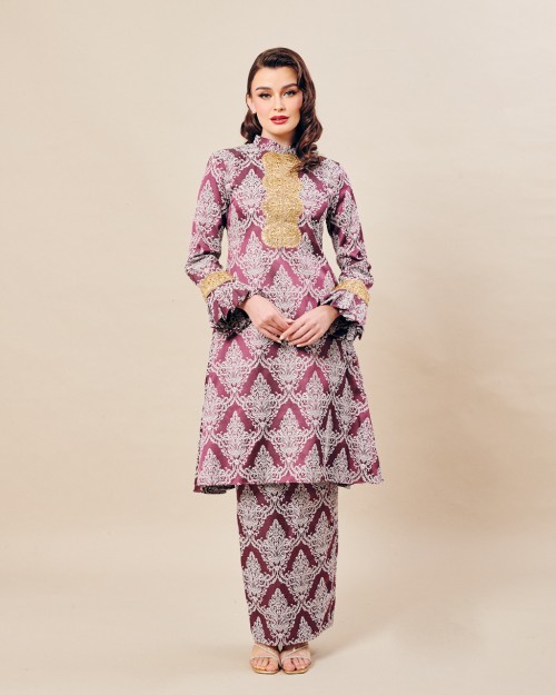 RUBYA RAYA IN GRAPE