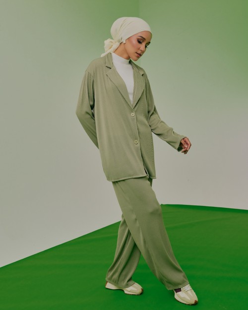 STELLA SET WEAR IN SAGE GREEN
