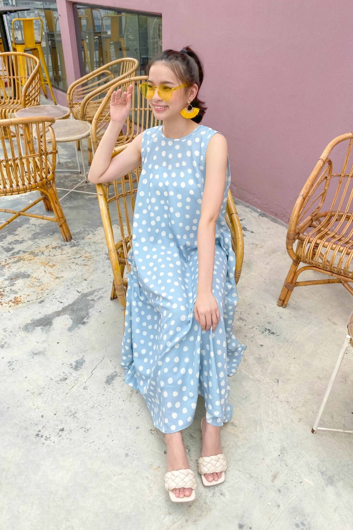 SANDY DRESS IN BABY BLUE