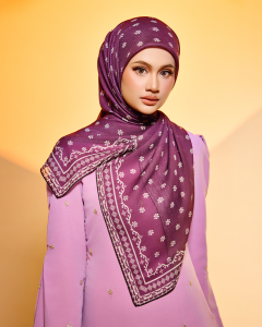 TENUN RAYA SARI IN BURGUNDY