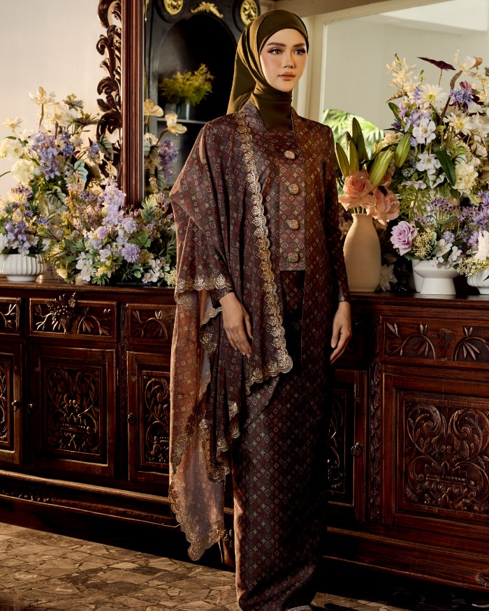SIARA IN FOREST GREEN SPRINTED
