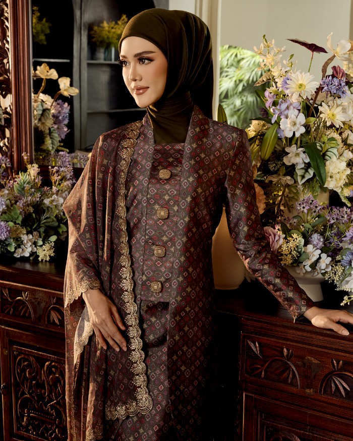 SIARA IN FOREST GREEN SPRINTED