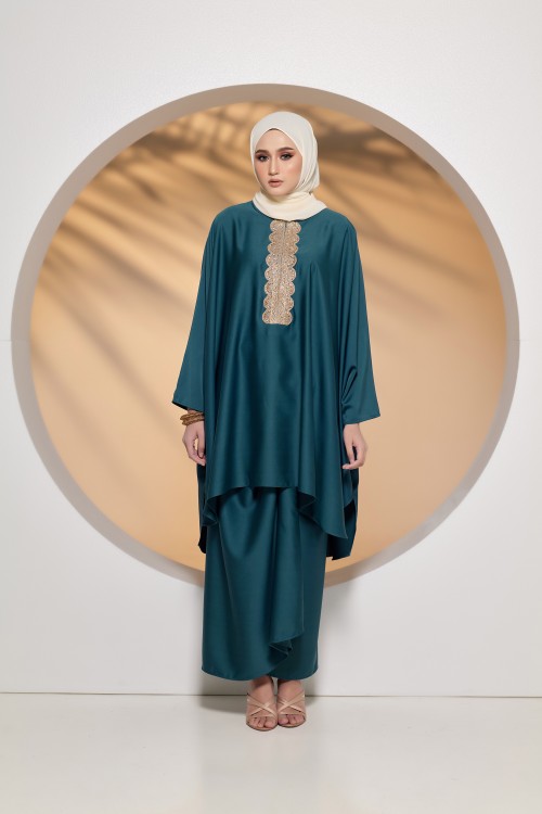 RANI CAFTAN IN TEAL GREEN