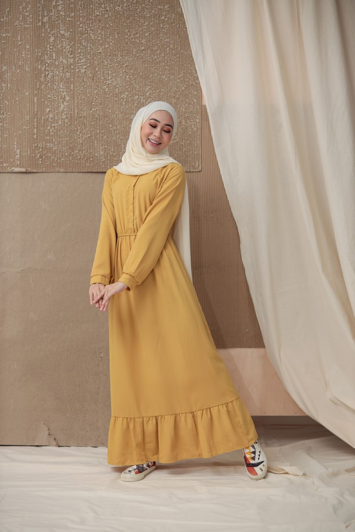 EDORA IN YELLOW