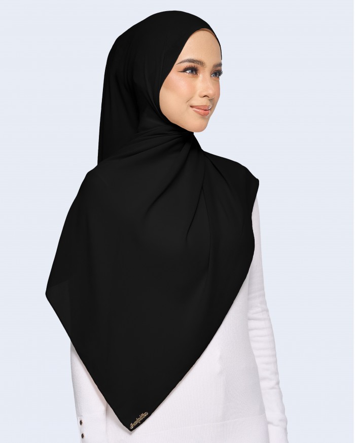 MALIQA SHAWL 2.0 IN BLACK