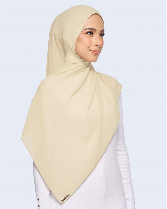 MALIQA SHAWL 2.0 IN BUTTERSCOTCH