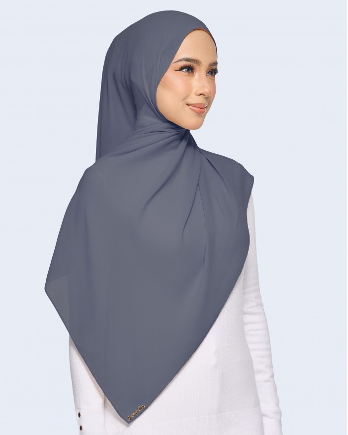 MALIQA SHAWL 2.0 IN DENIM BLUE