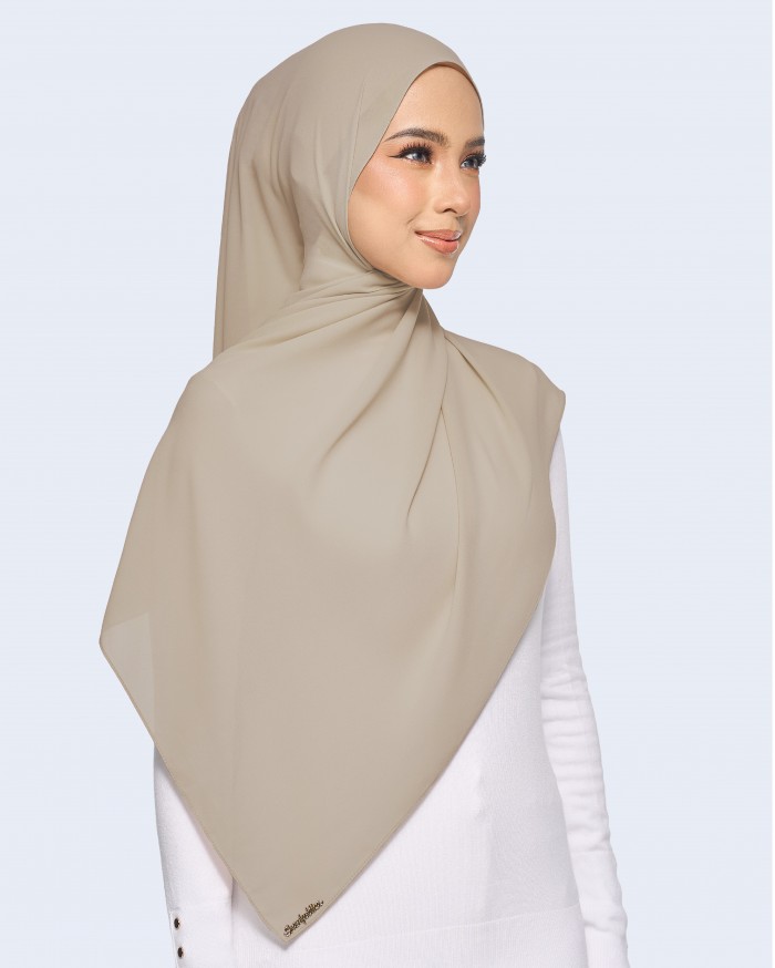 MALIQA SHAWL 2.0 IN MOCHA