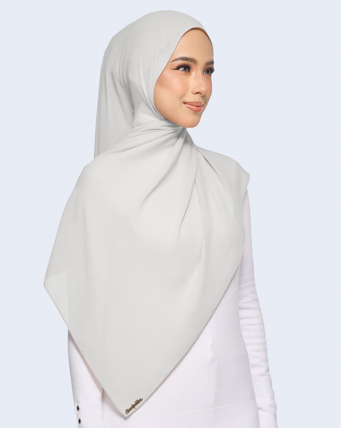 MALIQA SHAWL 2.0 IN LIGHT GREY