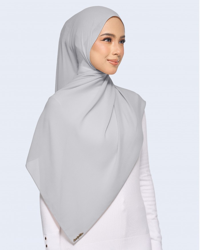MALIQA SHAWL 2.0 IN SILVER GREY