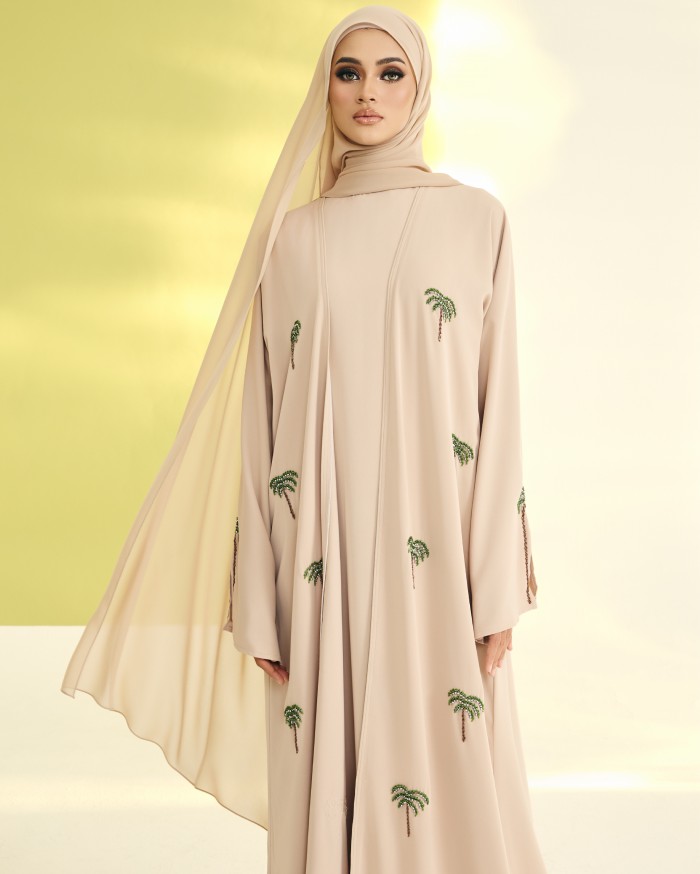 LUBNA IN NUDE