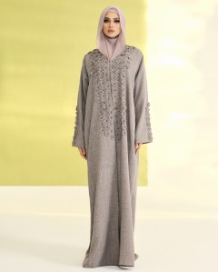 AMINA IN CHARCOAL