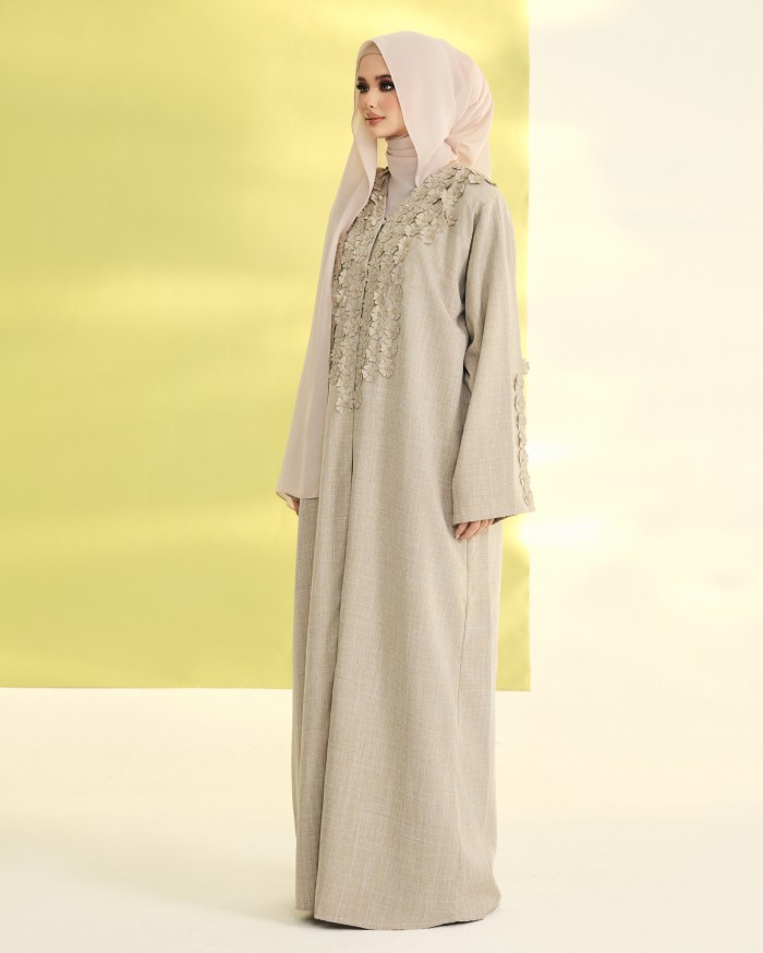 AMINA IN KHAKI