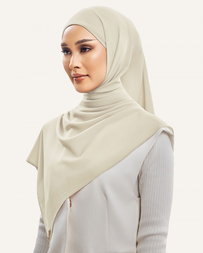 CHIFFON CRUSH IN SAND