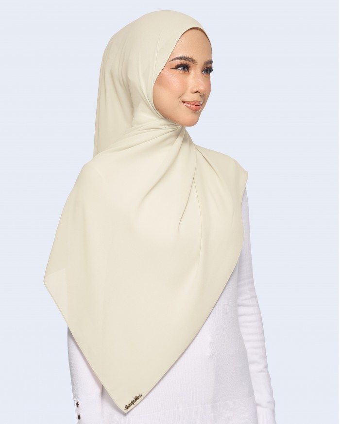 MALIQA SHAWL 2.0 IN SOFT BEIGE