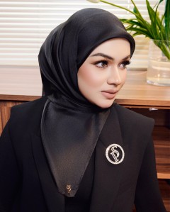 SILK ORGANDY IN BLACK