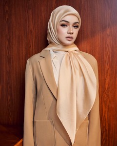SILK ORGANDY IN CHAMPAGNE