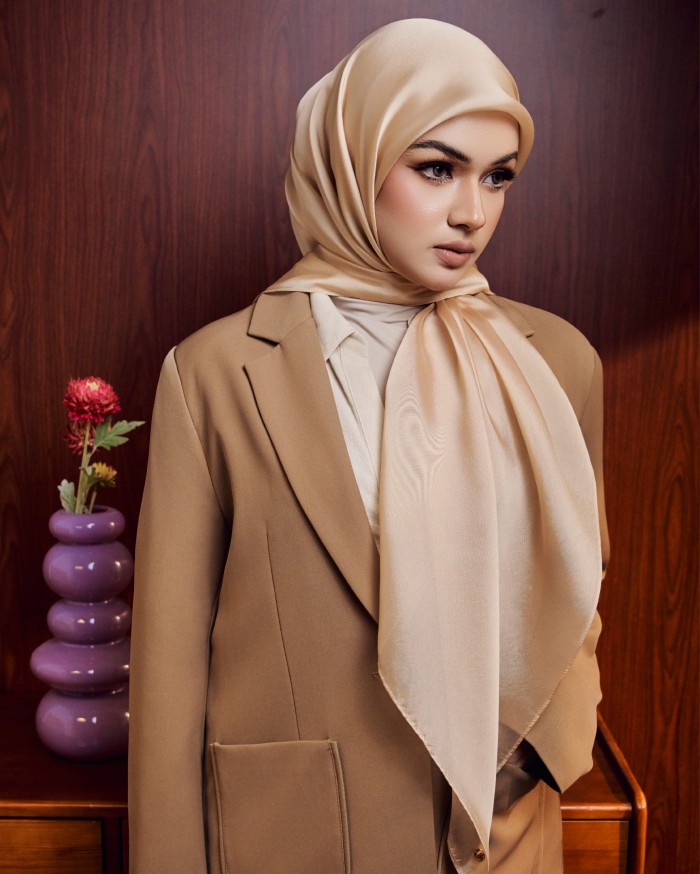 SILK ORGANDY IN CHAMPAGNE