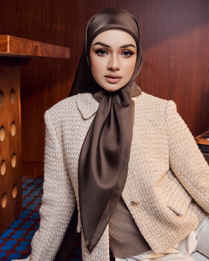 SILK ORGANDY IN CHOCOLATE BROWN