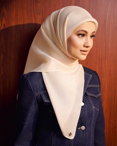 SILK ORGANDY IN CREAM
