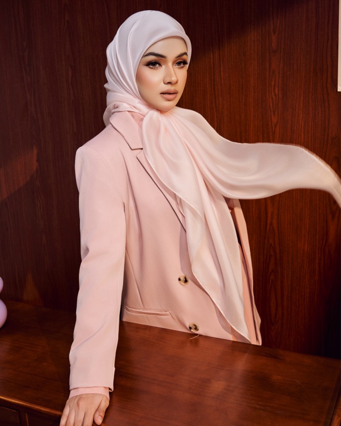 SILK ORGANDY IN SOFT BLUSH