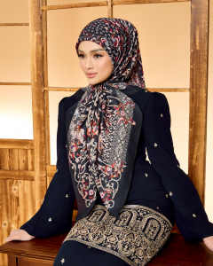 TENUN RAYA WULAN IN POSH BLUE