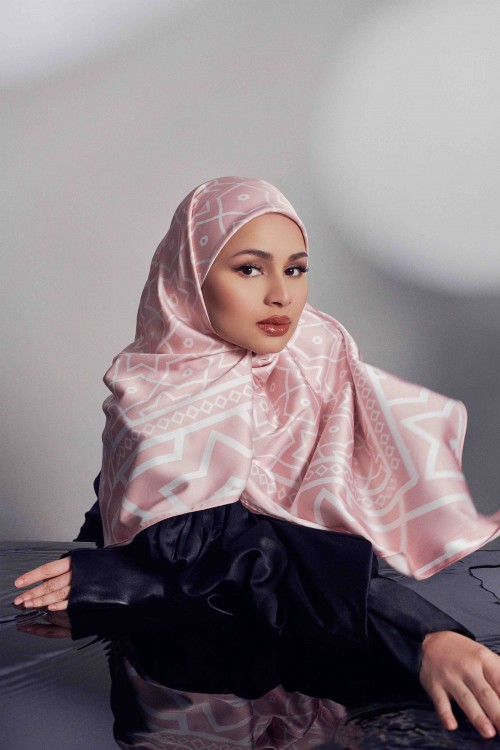 ZARA IN BLUSH PINK