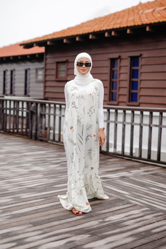 BILLIE DRESS IN WHITE