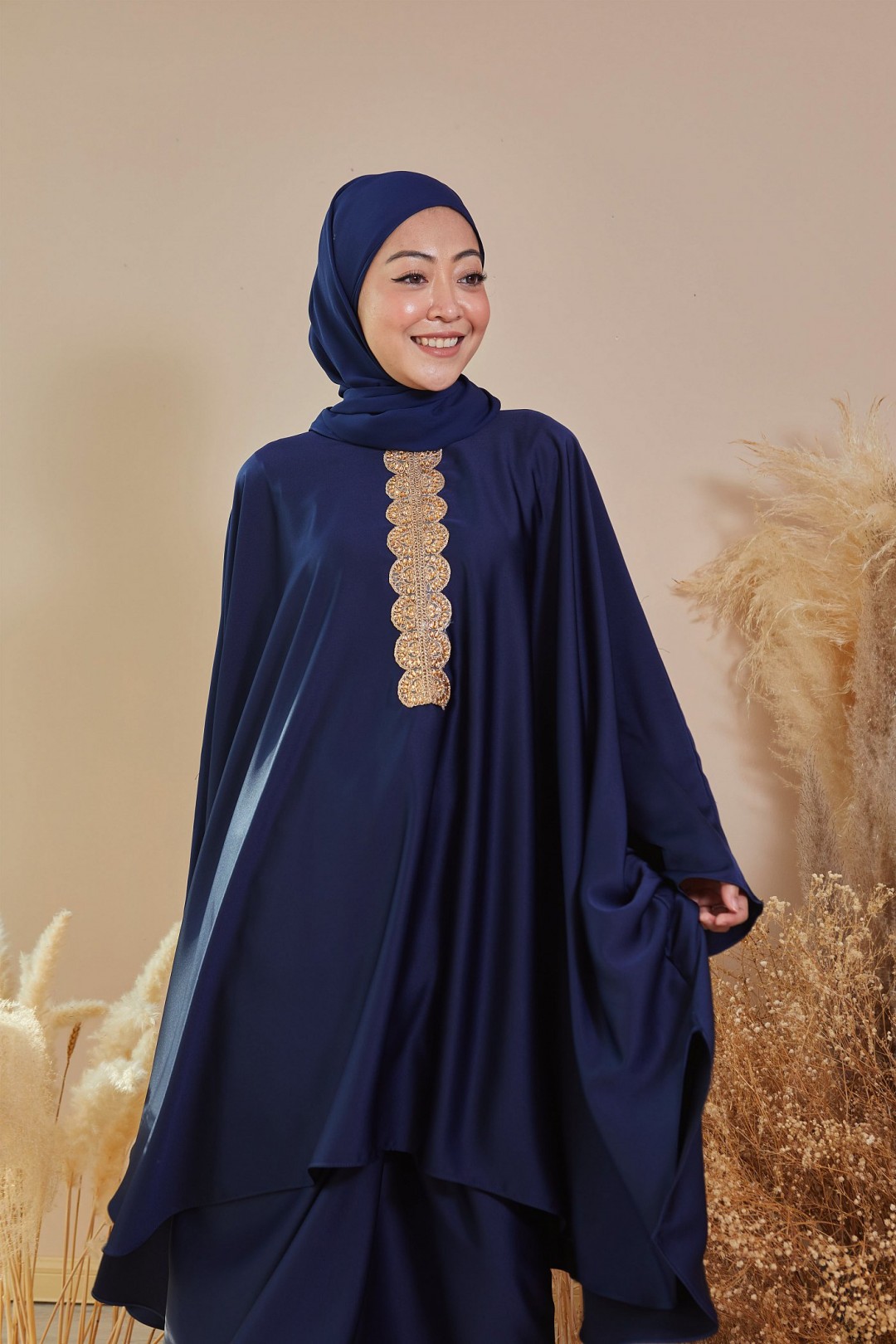 DEFECT RANI IN NAVY BLUE