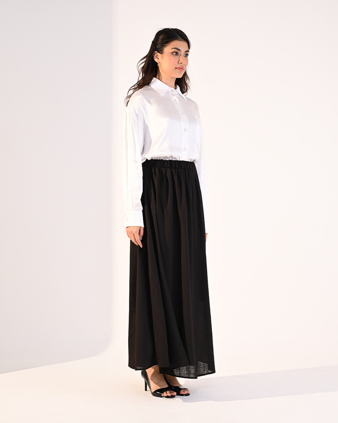 LAINEY SKIRT IN BLACK