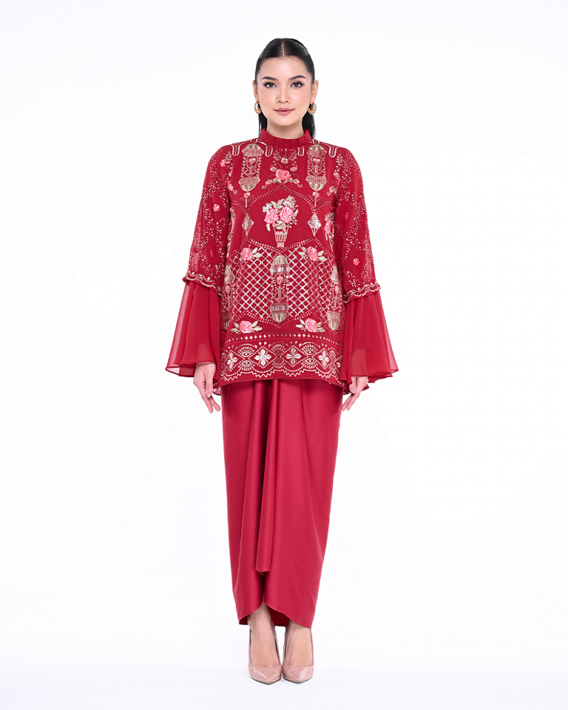 NATHRA IN MAROON