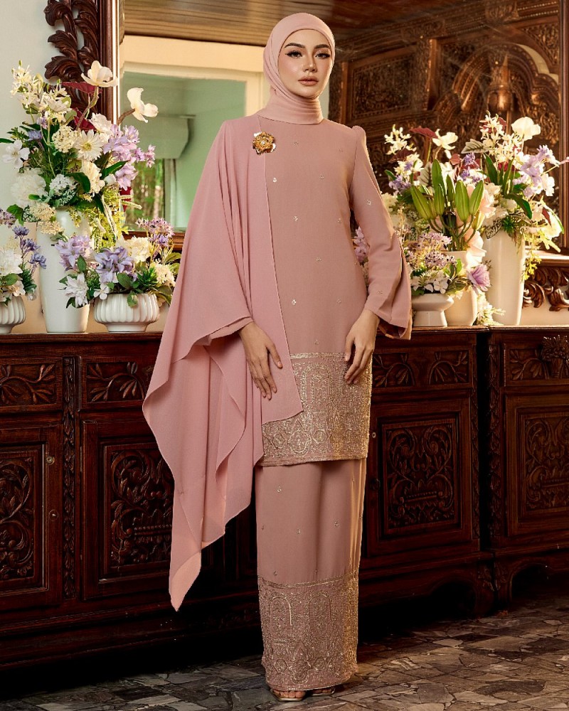 DEFECT EYANA IN DUSTY PINK