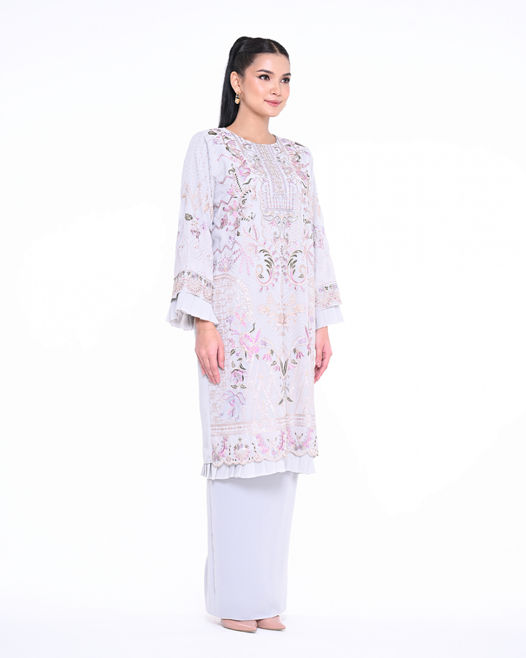 AMISHA IN LIGHT GREY