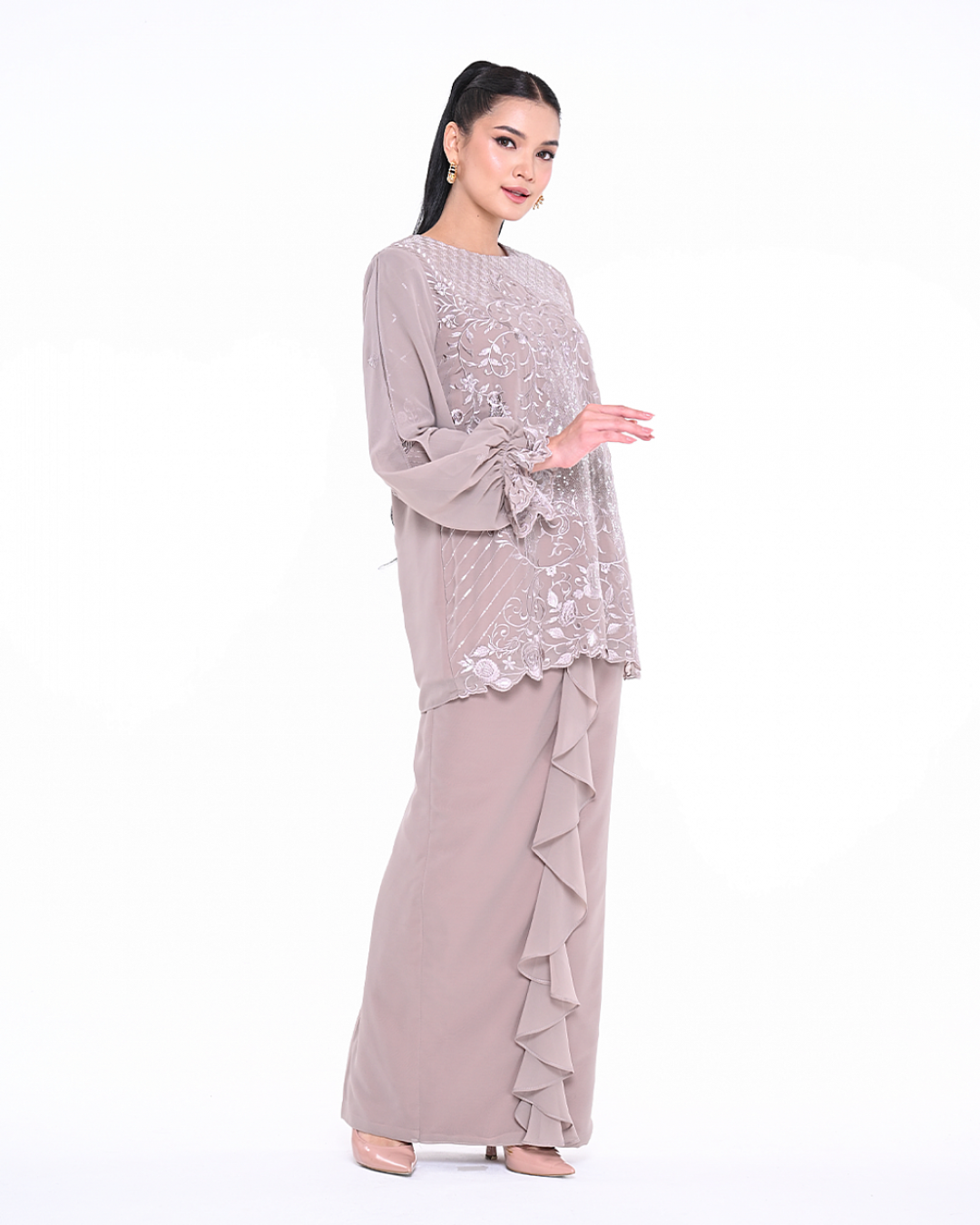 RACHHA IN BROWN GREY