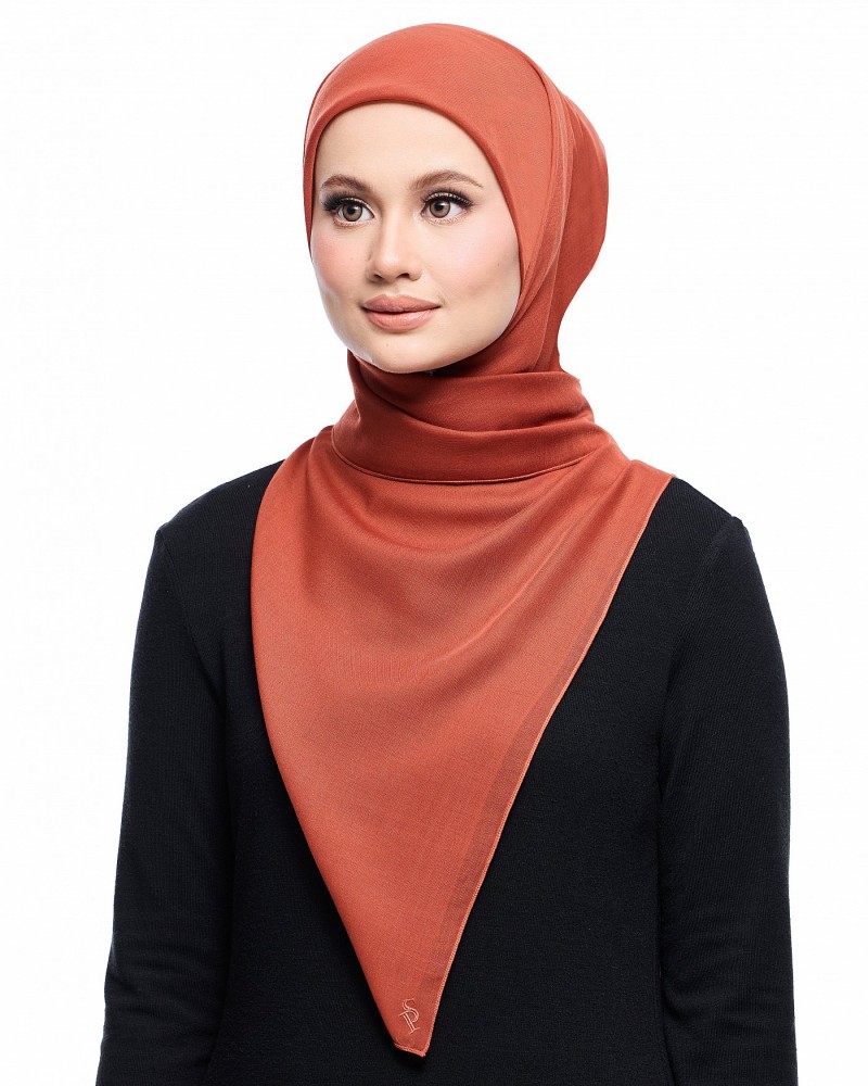 YOUR EVERYDAY SCARF IN TERRACOTTA